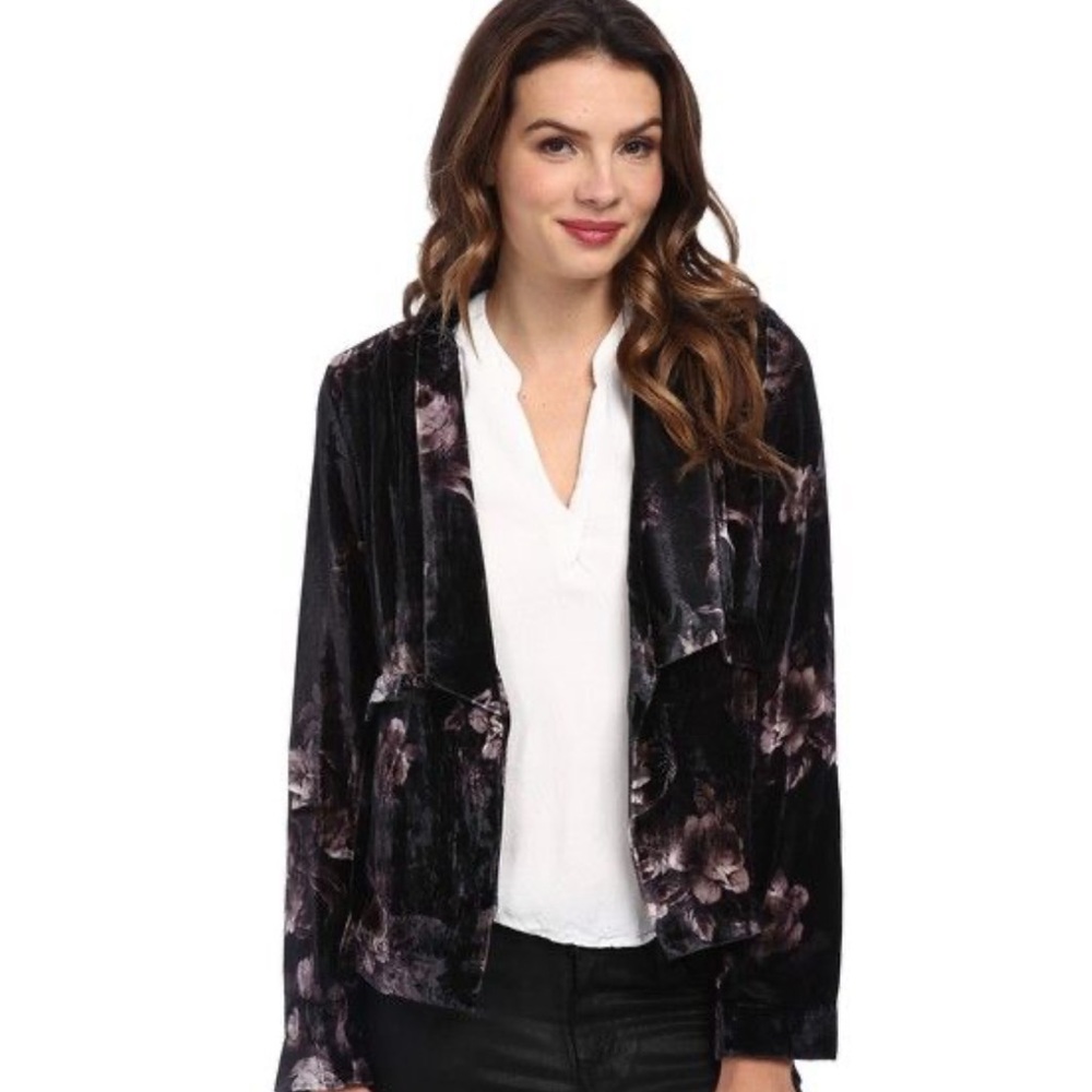 NWT Chaser Velvet English Roses Blazer